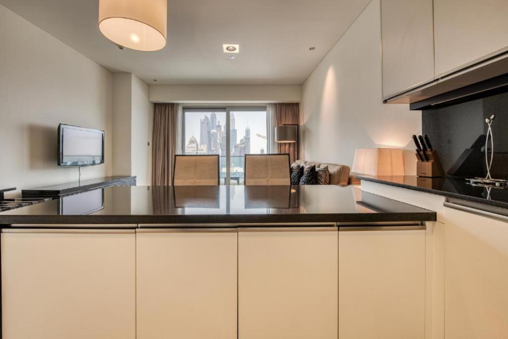 Apartment Graceful 1br At The Address Residences Marina By Deluxe Homes